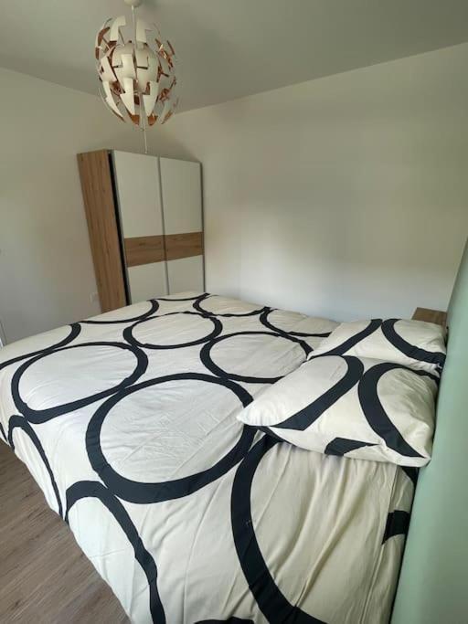 Superbe T2 Proche De La Gare Rer Tgv Massy Palaiseau Apartment Екстериор снимка