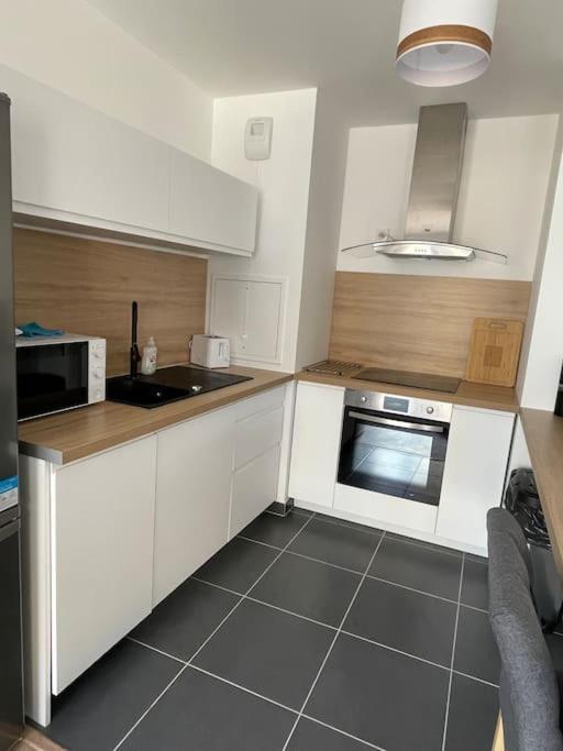 Superbe T2 Proche De La Gare Rer Tgv Massy Palaiseau Apartment Екстериор снимка