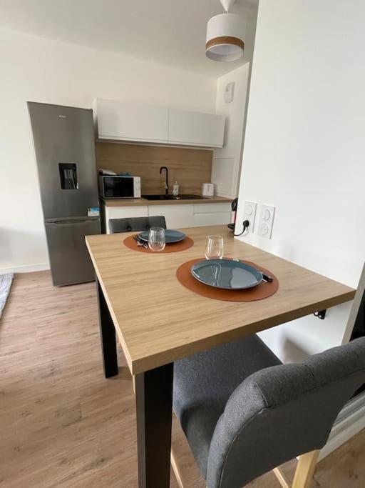 Superbe T2 Proche De La Gare Rer Tgv Massy Palaiseau Apartment Екстериор снимка